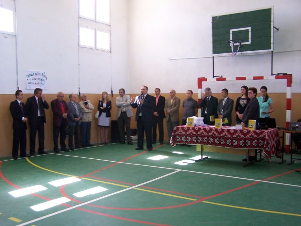 O parte a laureaţilor din acest an şi ediţiile trecute