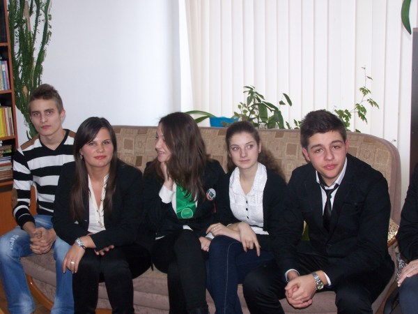 Elevi din Turceni la N-SAT TV