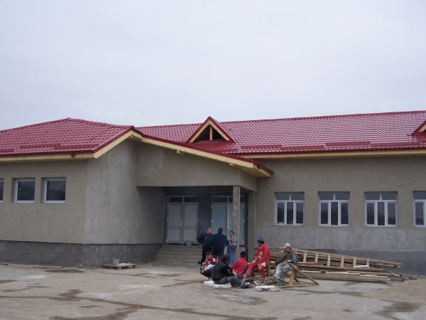 Scoala Gimnaziala Balesti inca in constructie